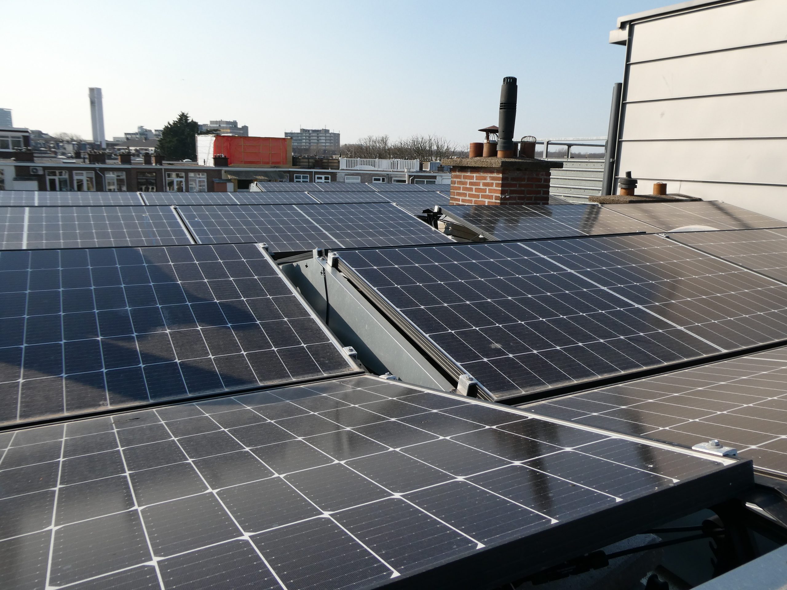 Spanje royalty openbaring Energie op het dak – Hoe regel je zonnepanelen met de VVE